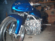 noisytoysracing_-_black005006.jpg
